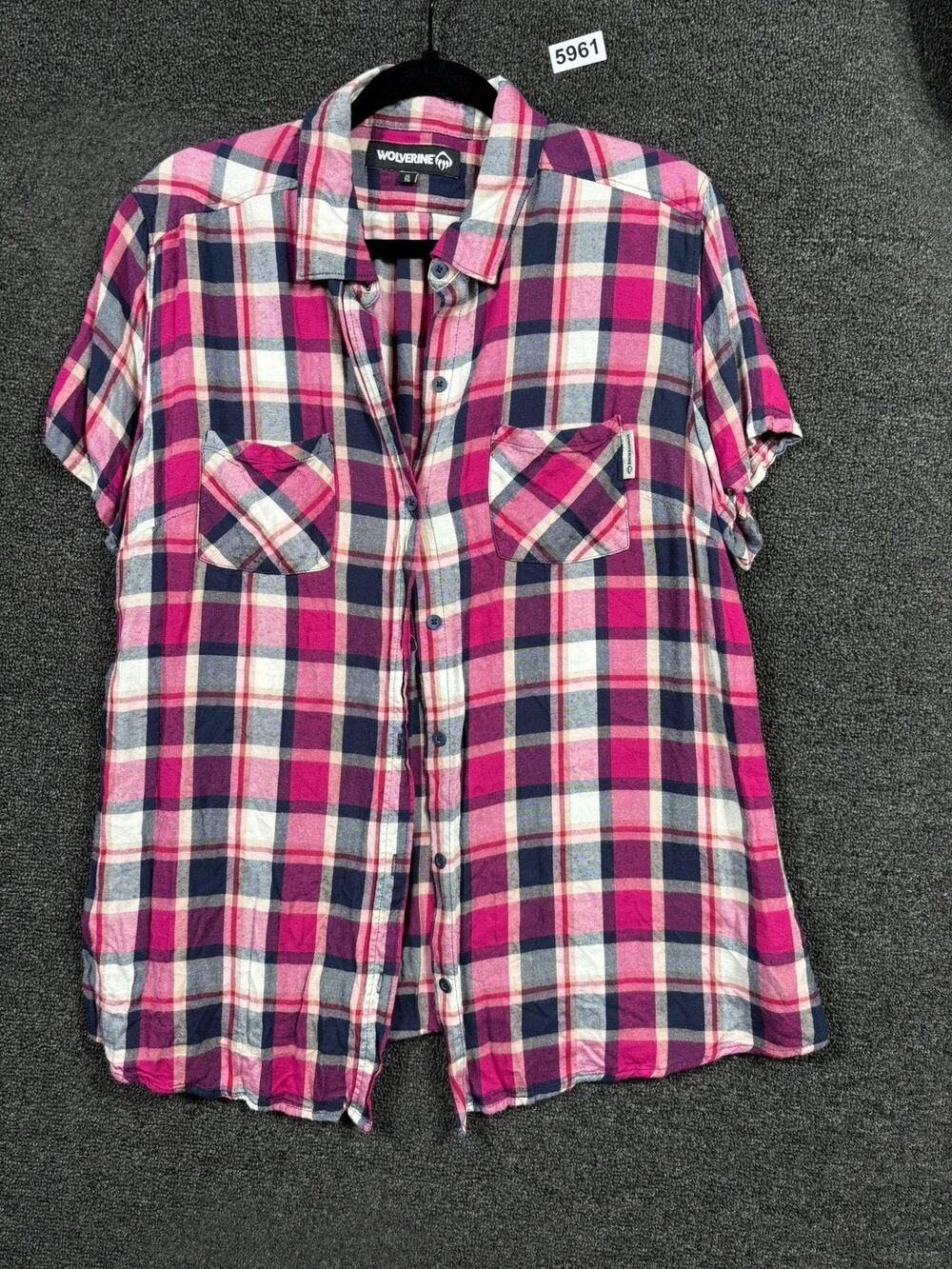 Wolverine Plaid Button Down Shirt Womens XL Pink Navy Short Sleeve Dual Pockets
